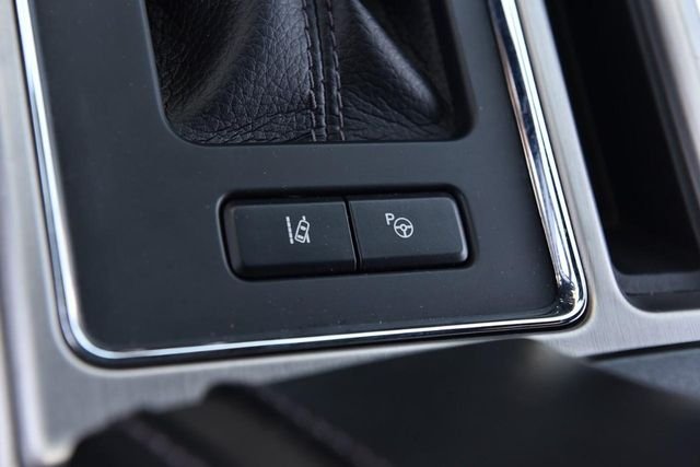 Used 2017 Silver Ford Platinum image 20