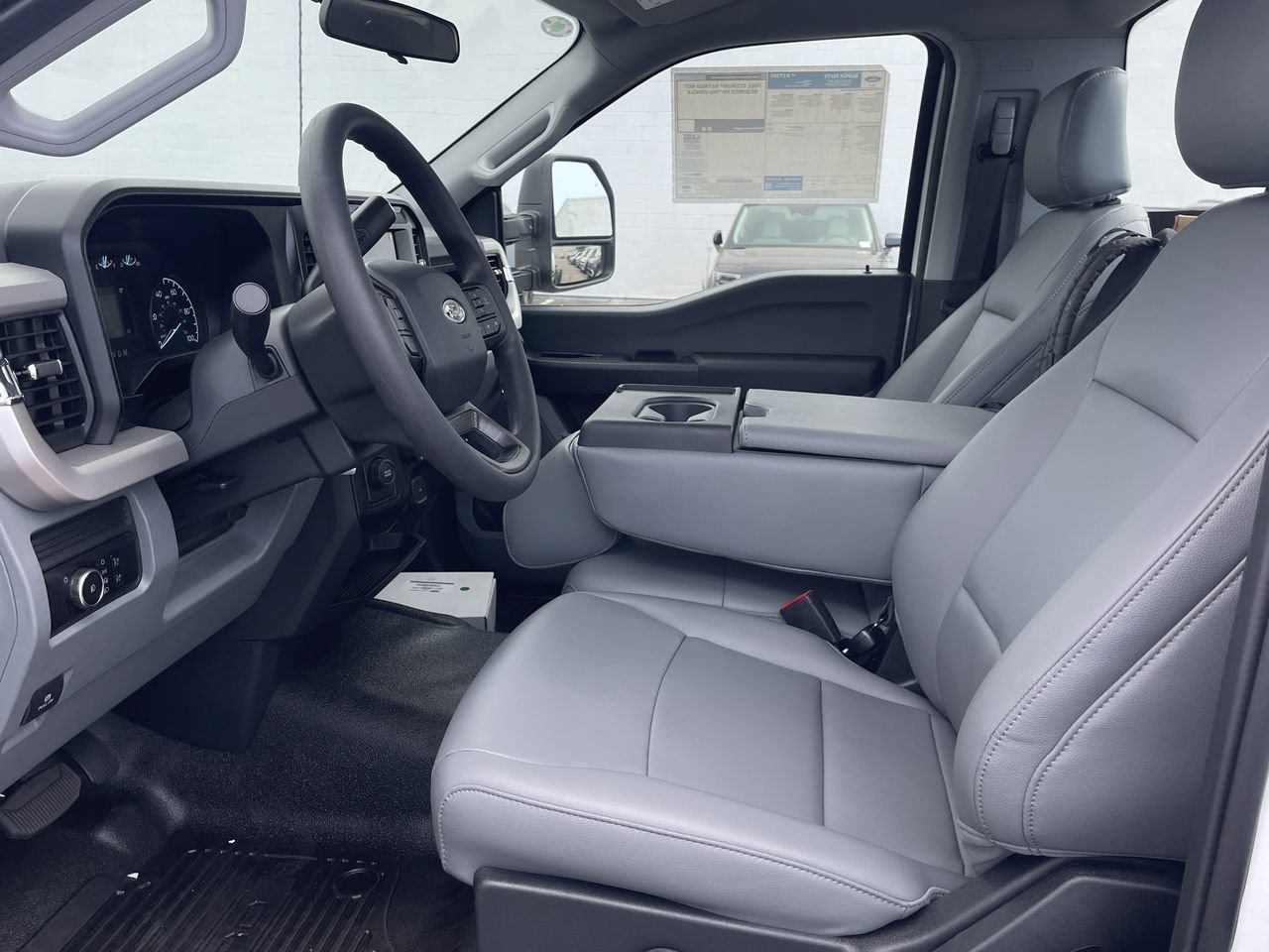 New 2025 Oxford White Ford XL image 17
