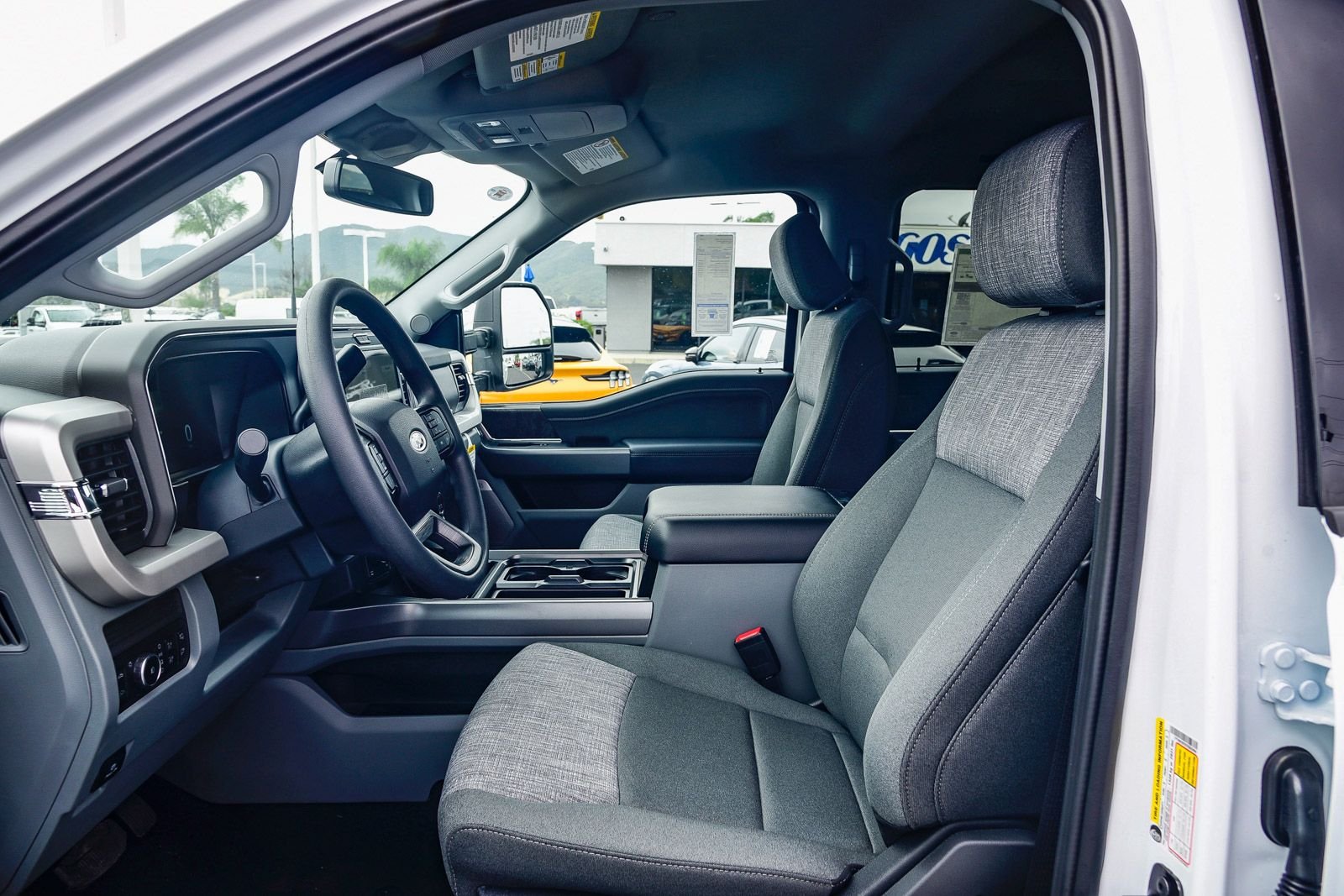 New 2026 Oxford White Ford F-250® XLT image 18