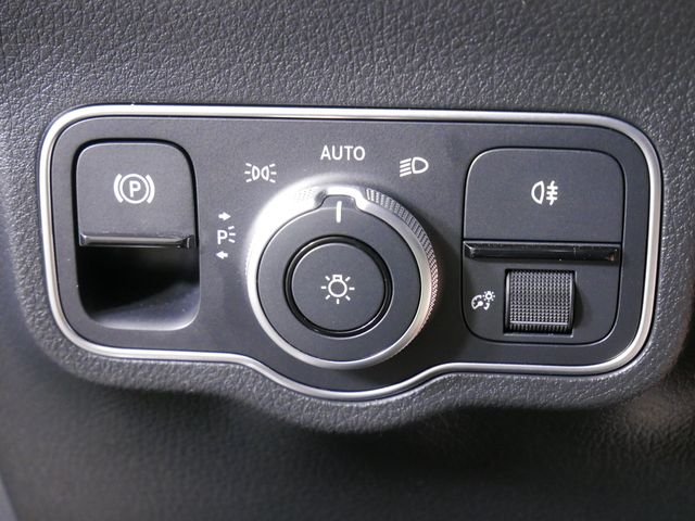 Used 2023 Black Mercedes-Benz GLA 250 image 25