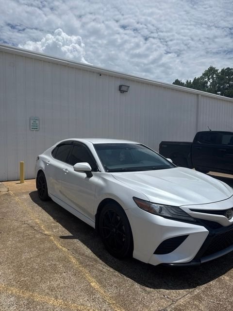 Used 2019 Beige Toyota XSE image 3