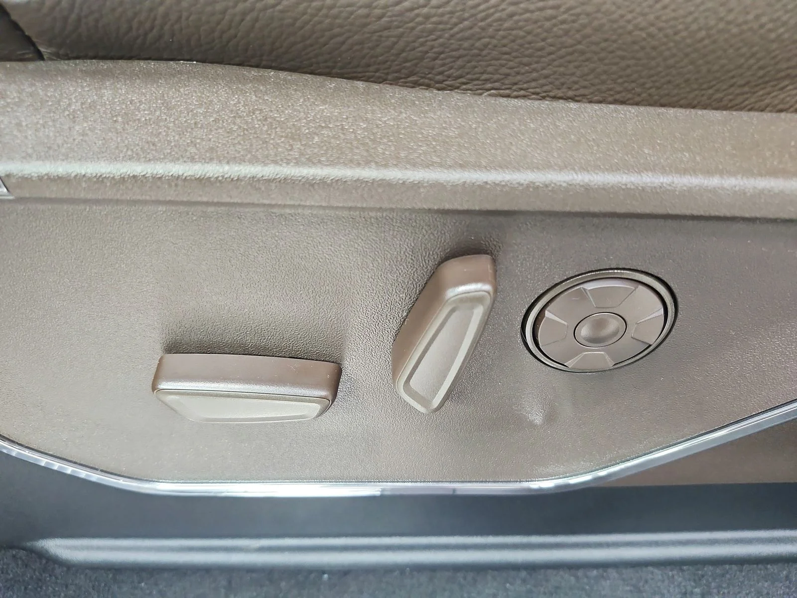 New 2026 Star White Metallic Tri-Coat Ford F-250® King Ranch® image 20