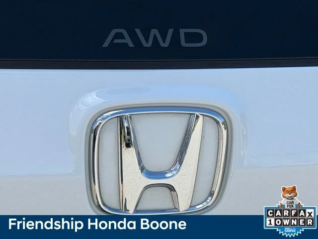 Used 2024 White Honda EX-L image 11