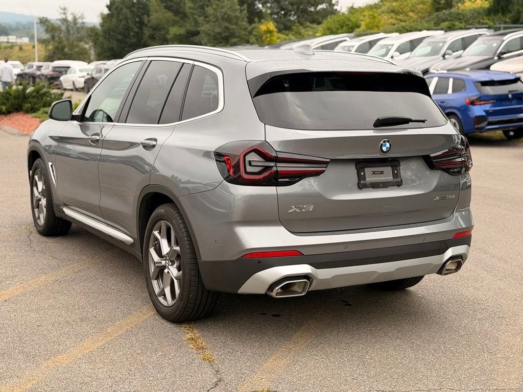 Used 2024 Skyscraper Grey Metallic BMW xDrive30i image 3