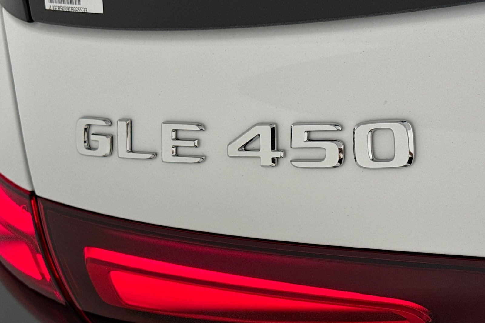 New 2026 Polar White Mercedes-Benz GLE 450 4MATIC® SUV image 8
