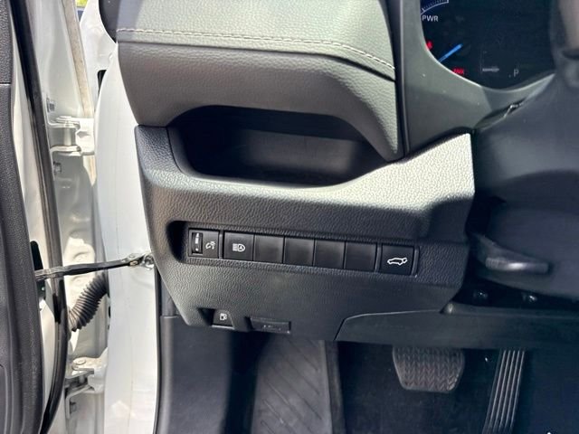 2023 Toyota RAV4 XLE - Photo 28