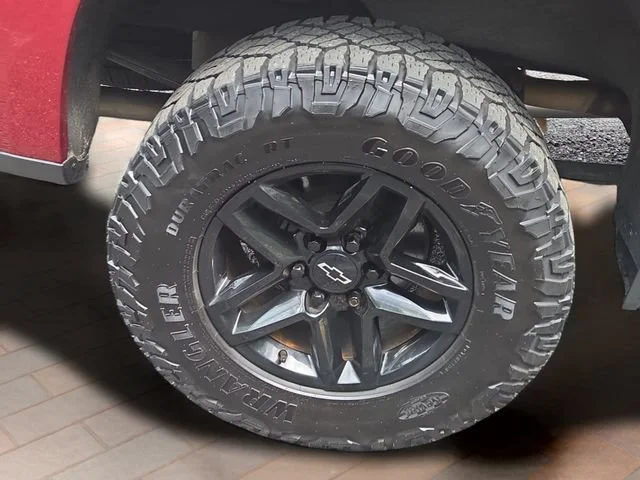Used 2022 Cherry Red Tintcoat Chevrolet LT Trail Boss image 27