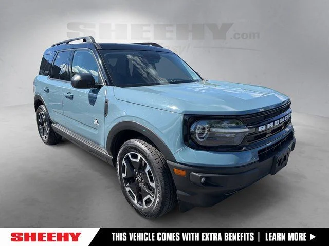 Used 2022  Ford Outer Banks image 1