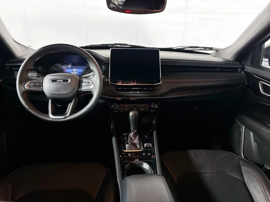 Used 2024 Silver Jeep Trailhawk image 12