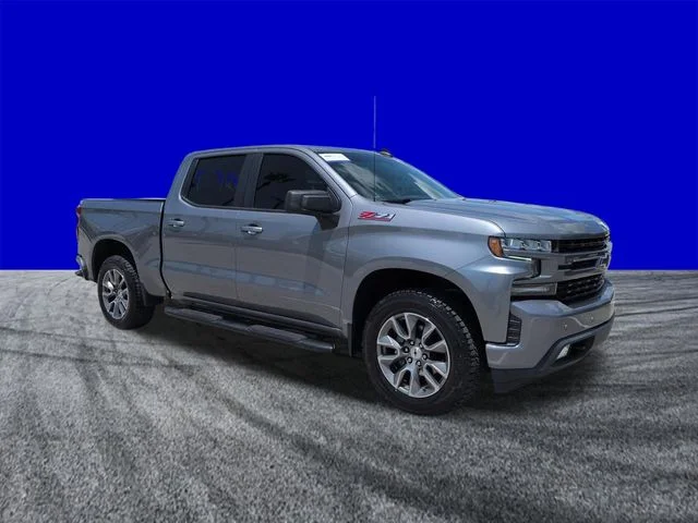 Used 2022 Gray Chevrolet RST image 2