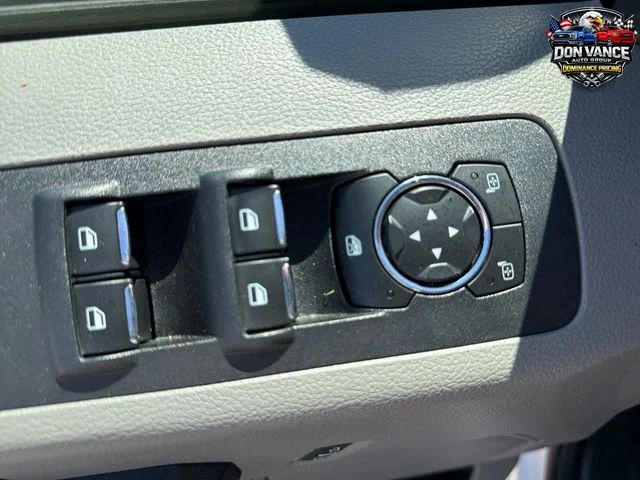 Used 2018 White Ford XL image 11