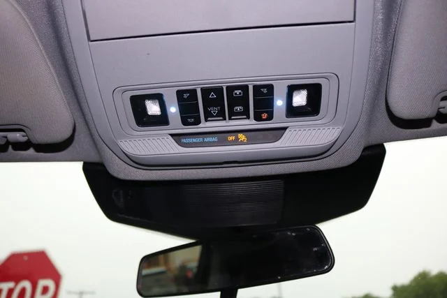 Used 2022 Green Metallic Ford XLT image 16