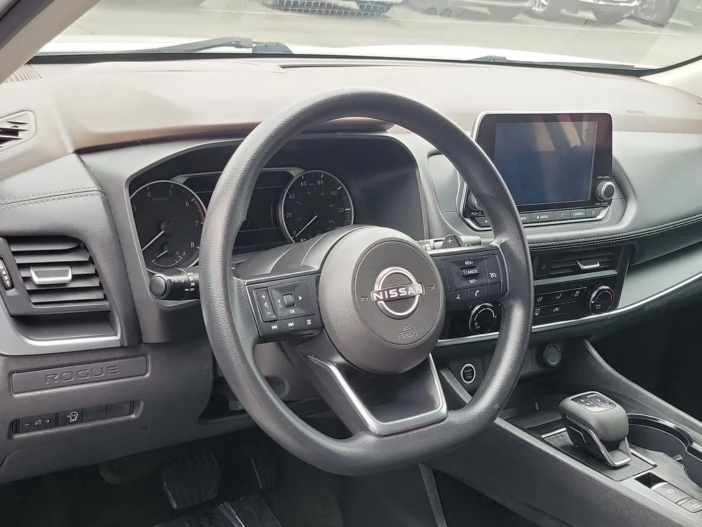 Used 2023 White Nissan S image 7