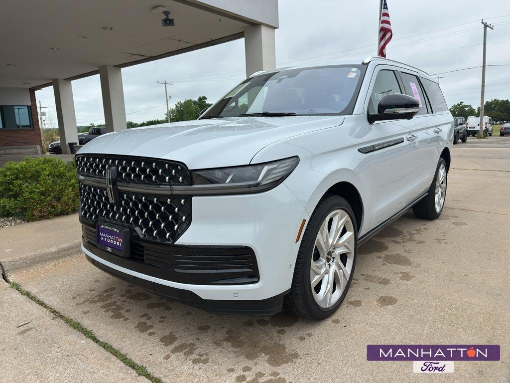 2025 Lincoln Navigator Black Label 4WD's photo