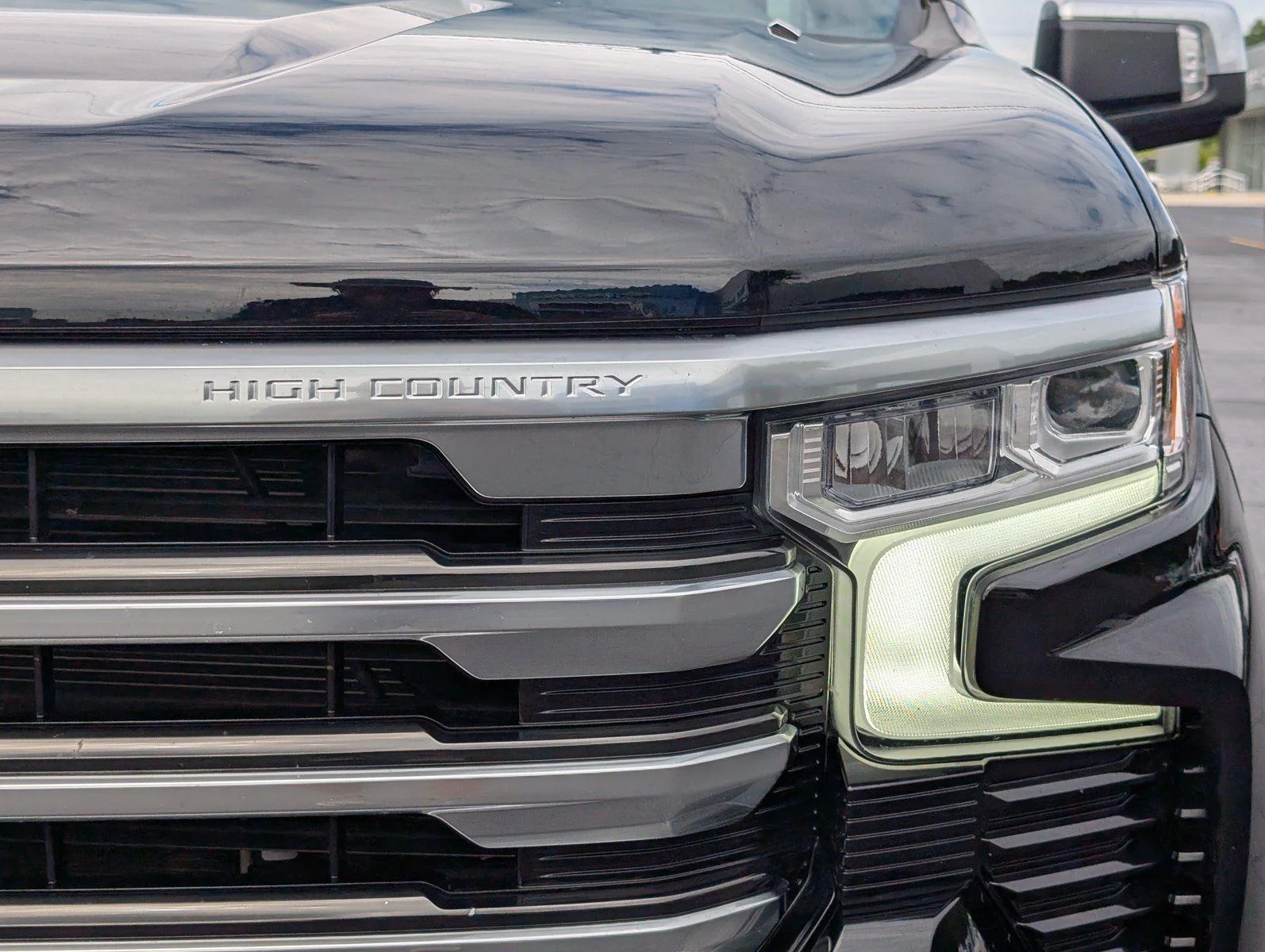 Used 2024 Black Chevrolet High Country image 10