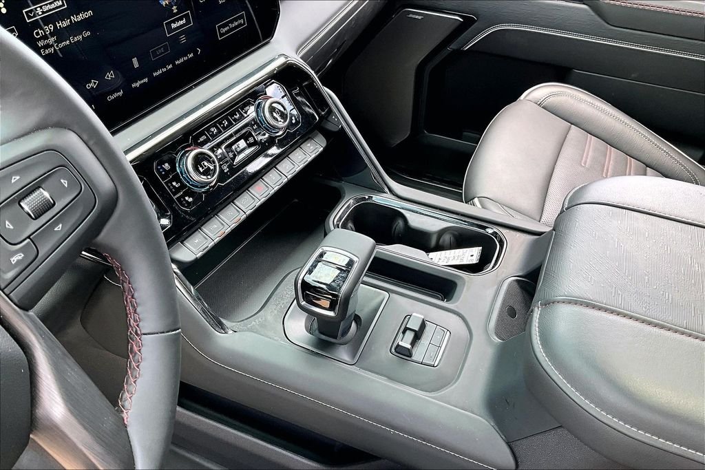 Used 2024 White GMC AT4X image 14