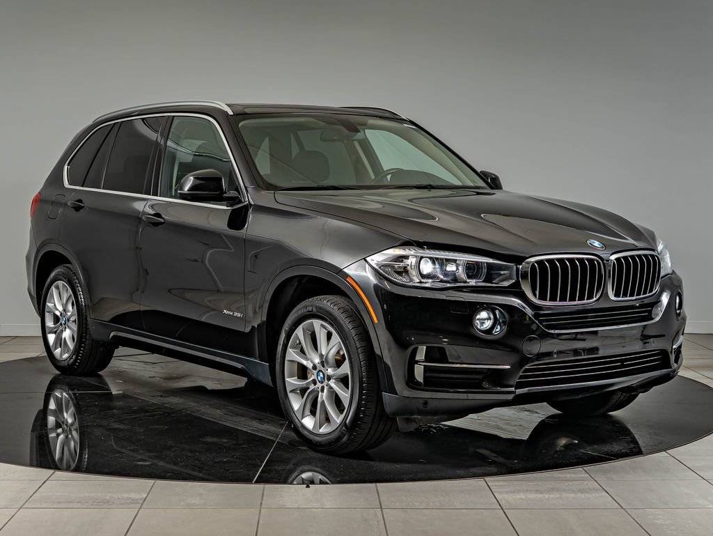 Used 2015 Black Sapphire Metallic BMW xDrive35i image 3