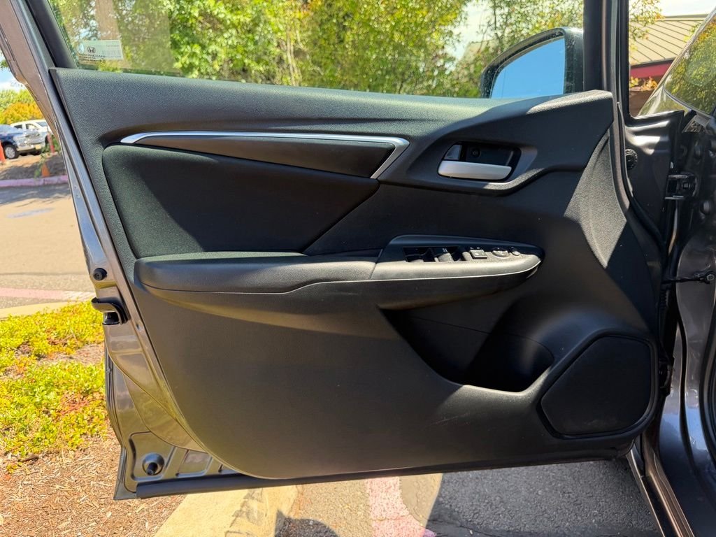 Used 2015  Honda LX image 11