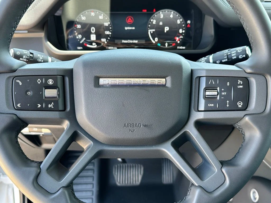 Certified Used 2026 Fuji White Land Rover S image 15