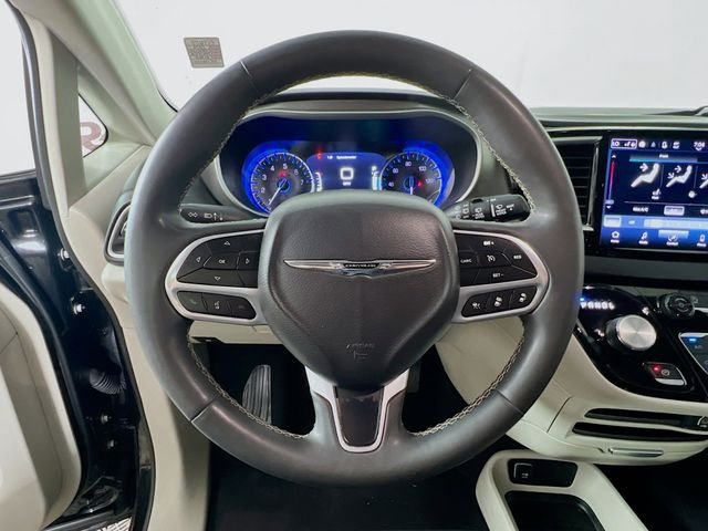 2024 Chrysler Pacifica Touring L - Photo 12