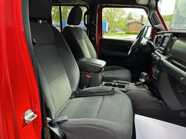 Used 2020 Red Jeep Sport image 26