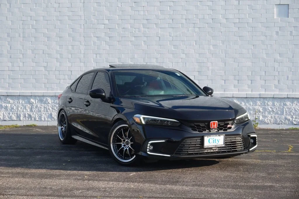 Used 2023 Black Honda Sedan image 1