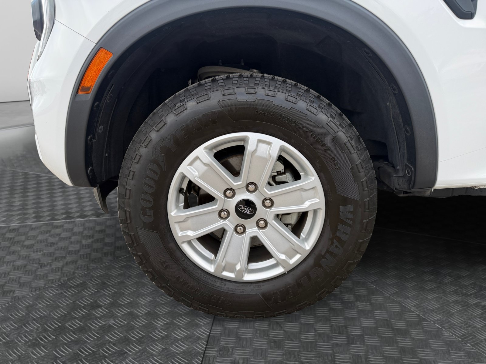Certified Used 2024 Oxford White Ford XL image 9