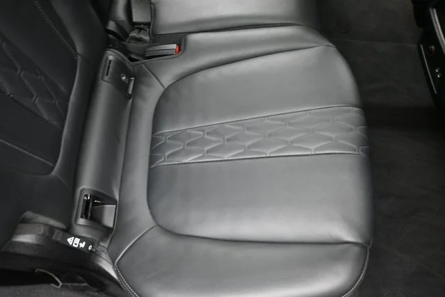 Certified Used 2023 White BMW xDrive40i image 29