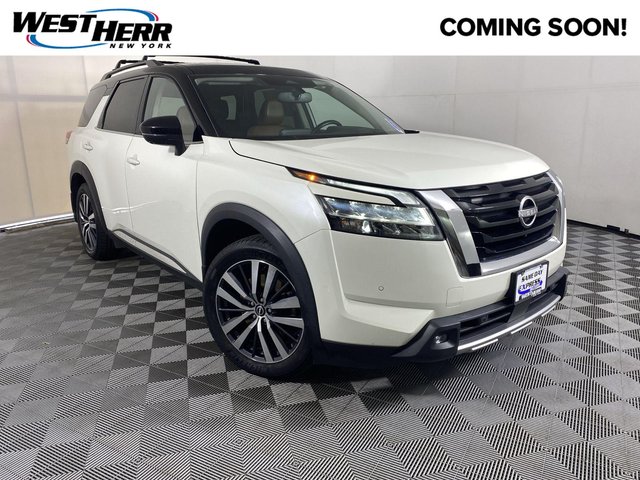 2022 Nissan Pathfinder Platinum