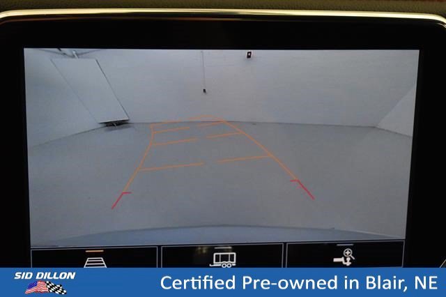 Used 2022 Silver Ice Metallic Chevrolet RS image 3