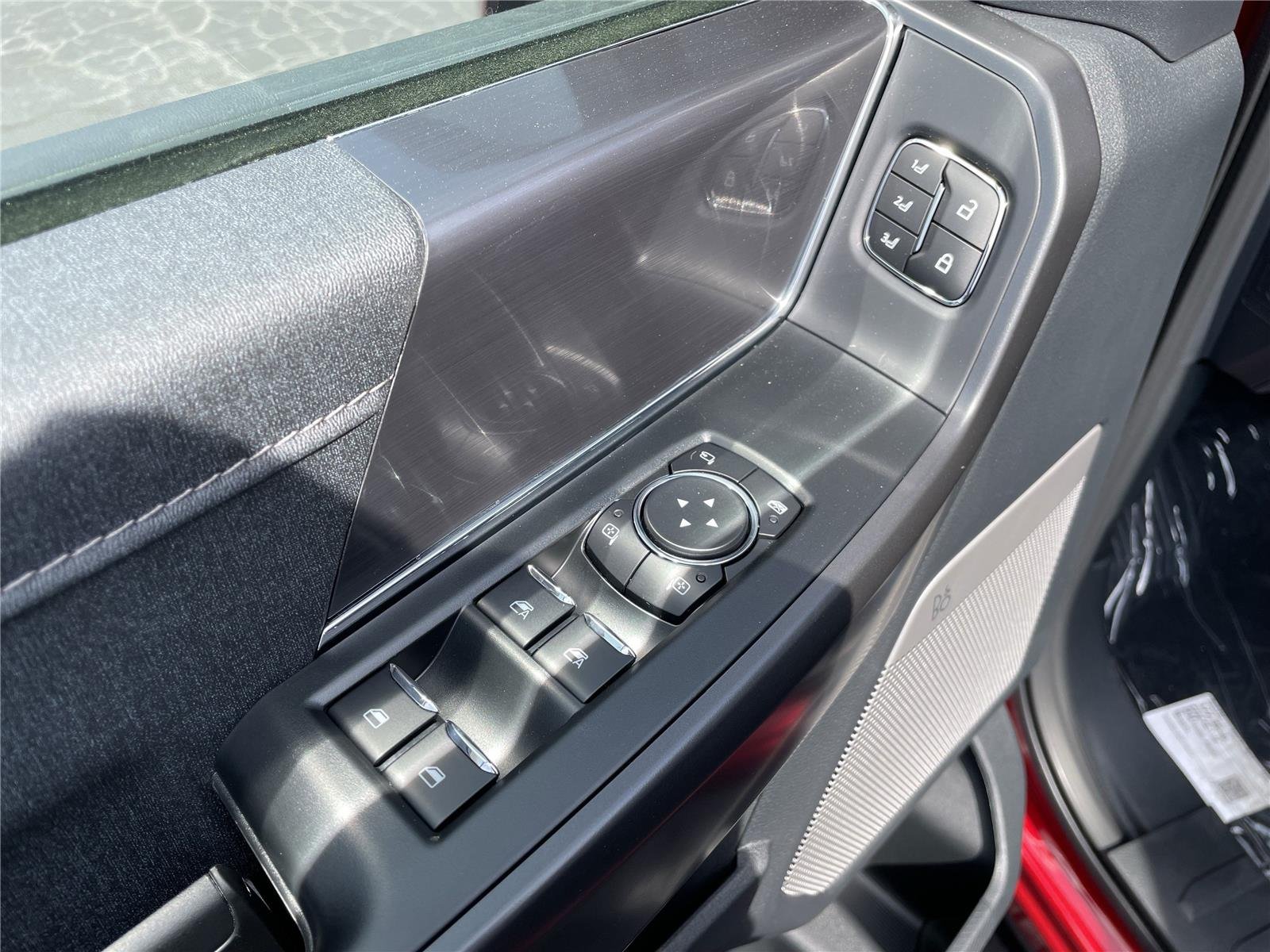 New 2025 Rapid Red Metallic Tinted Clearcoat Ford Lariat® image 52