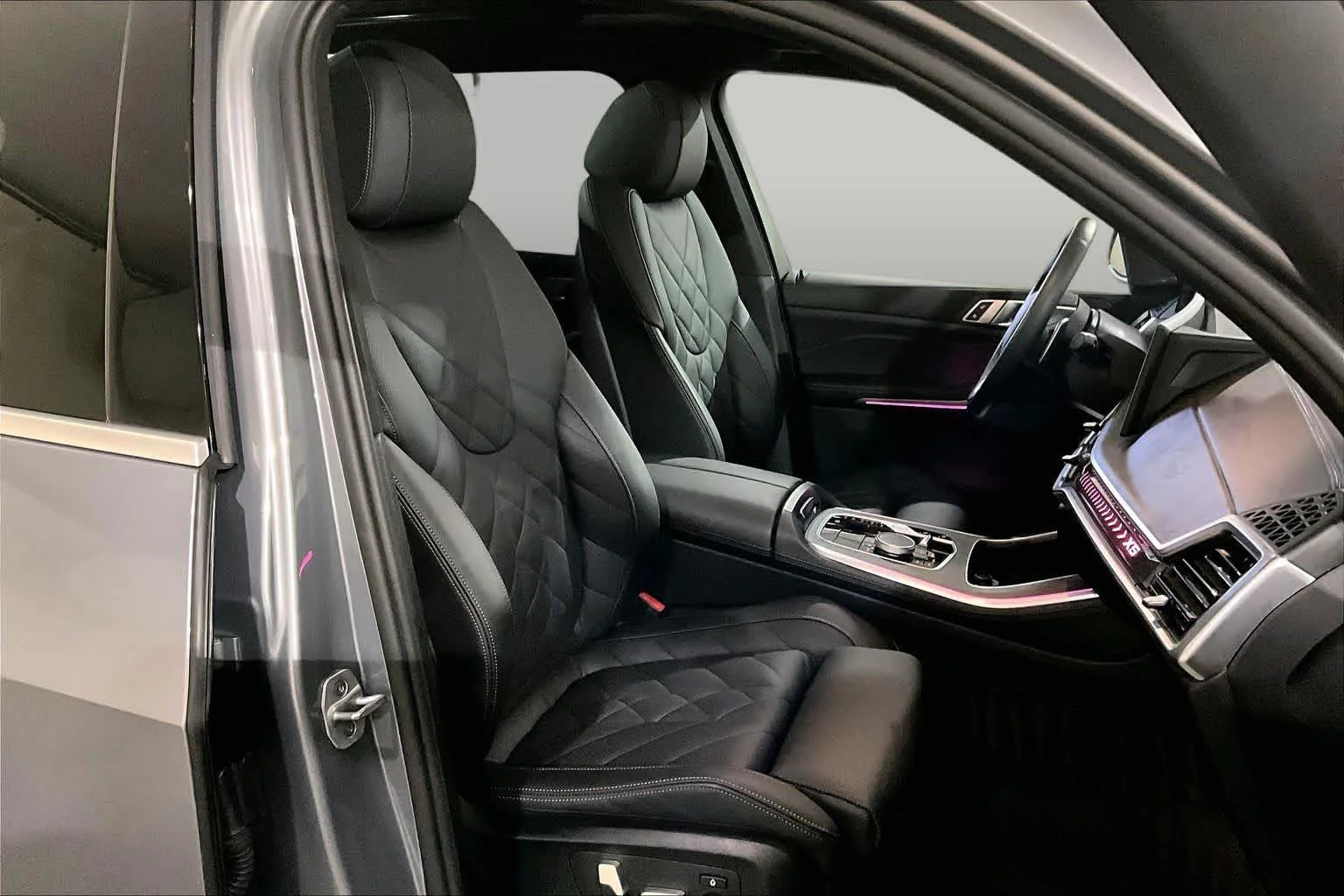 Certified Used 2024 Skyscraper Grey Metallic BMW xDrive40i image 7