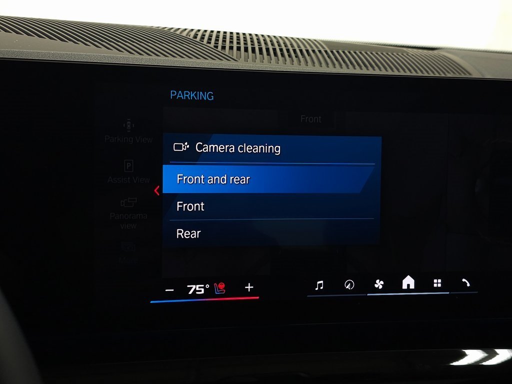 2025 BMW M5 - Image 39