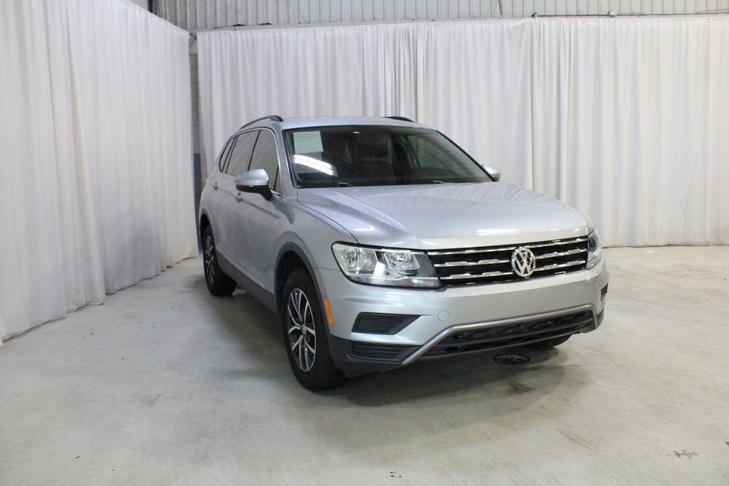 Used 2020 Pyrite Silver Metallic Volkswagen 2.0T SE image 37