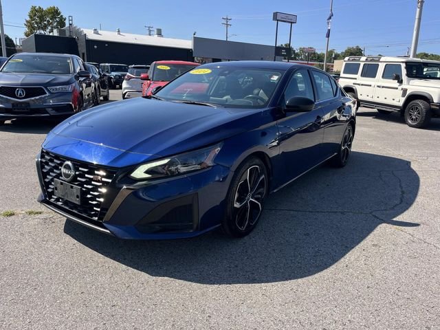 Used 2024 Blue Nissan 2.5 SR image 38