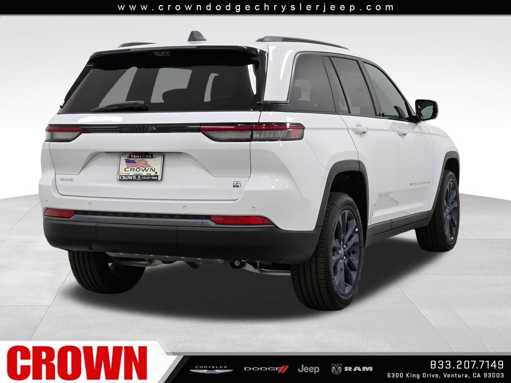 New 2026 Bright White Clear-Coat Exterior Paint Jeep  image 7