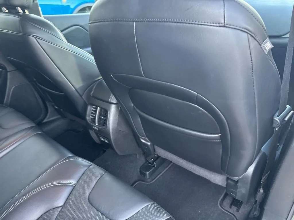 Used 2021 Green Jeep Latitude Lux image 41