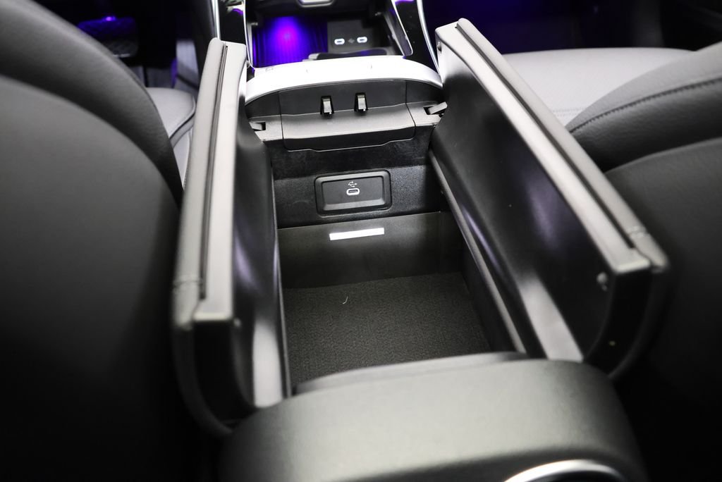New 2026 Obsidian Black Metallic Mercedes-Benz C 300 image 28