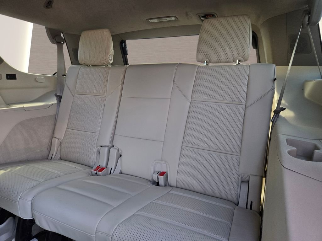 Used 2023 White Cadillac Premium Luxury Platinum image 15