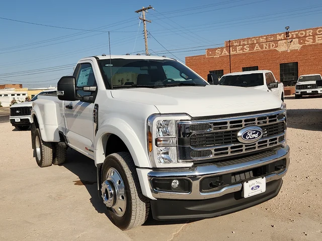 2027 Ford F-450 XLT