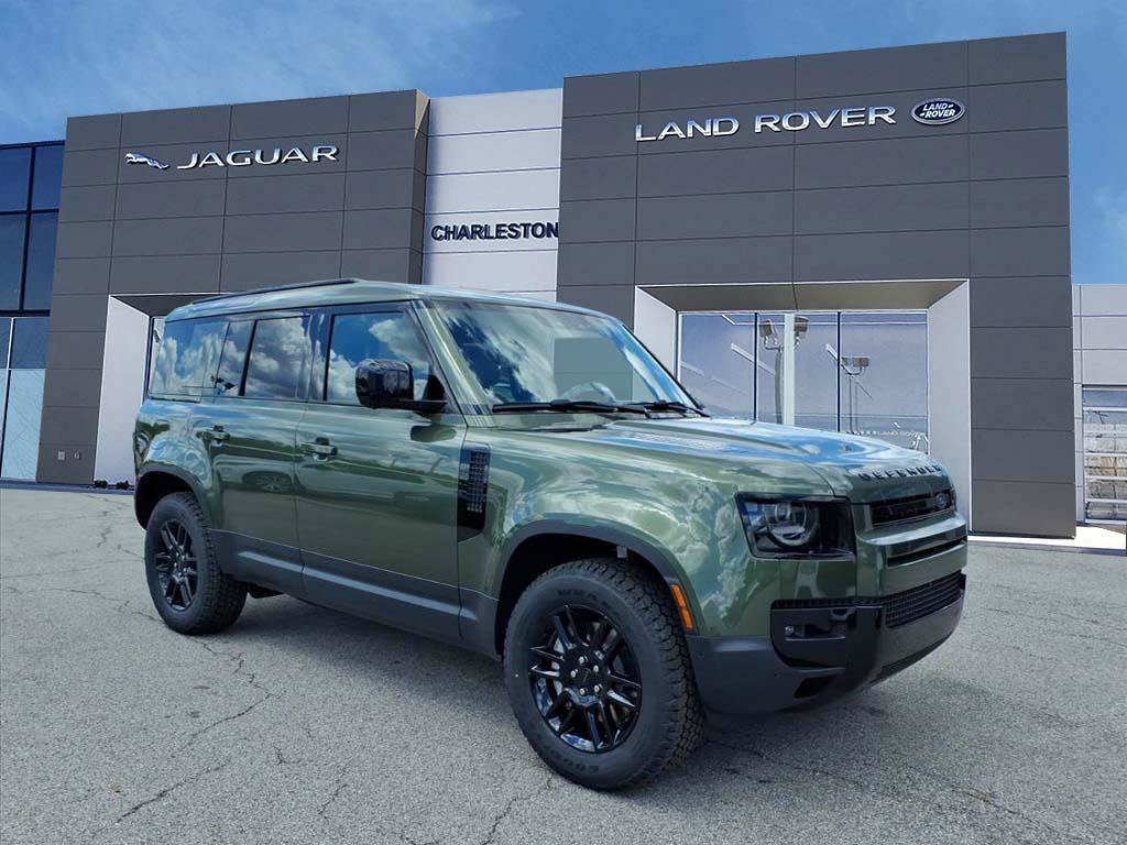 New 2026 Woolstone Green Metallic Land Rover S image 7