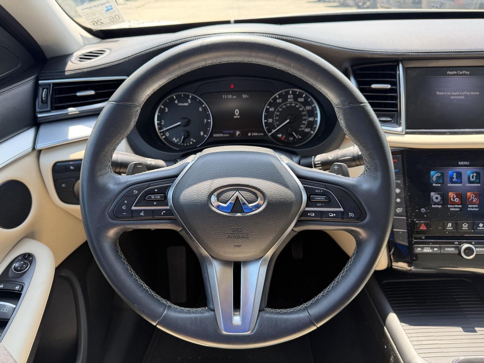 Used 2020 Majestic White INFINITI LUXE image 10