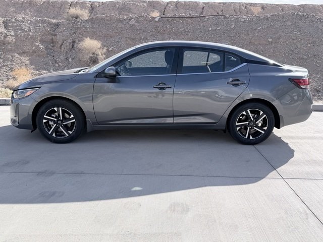 2025 Nissan Sentra SV photo 4