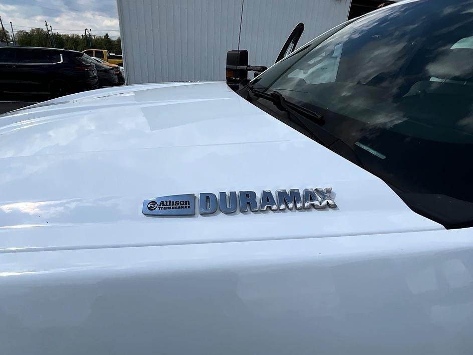 Used 2019 White Chevrolet Work Truck image 23