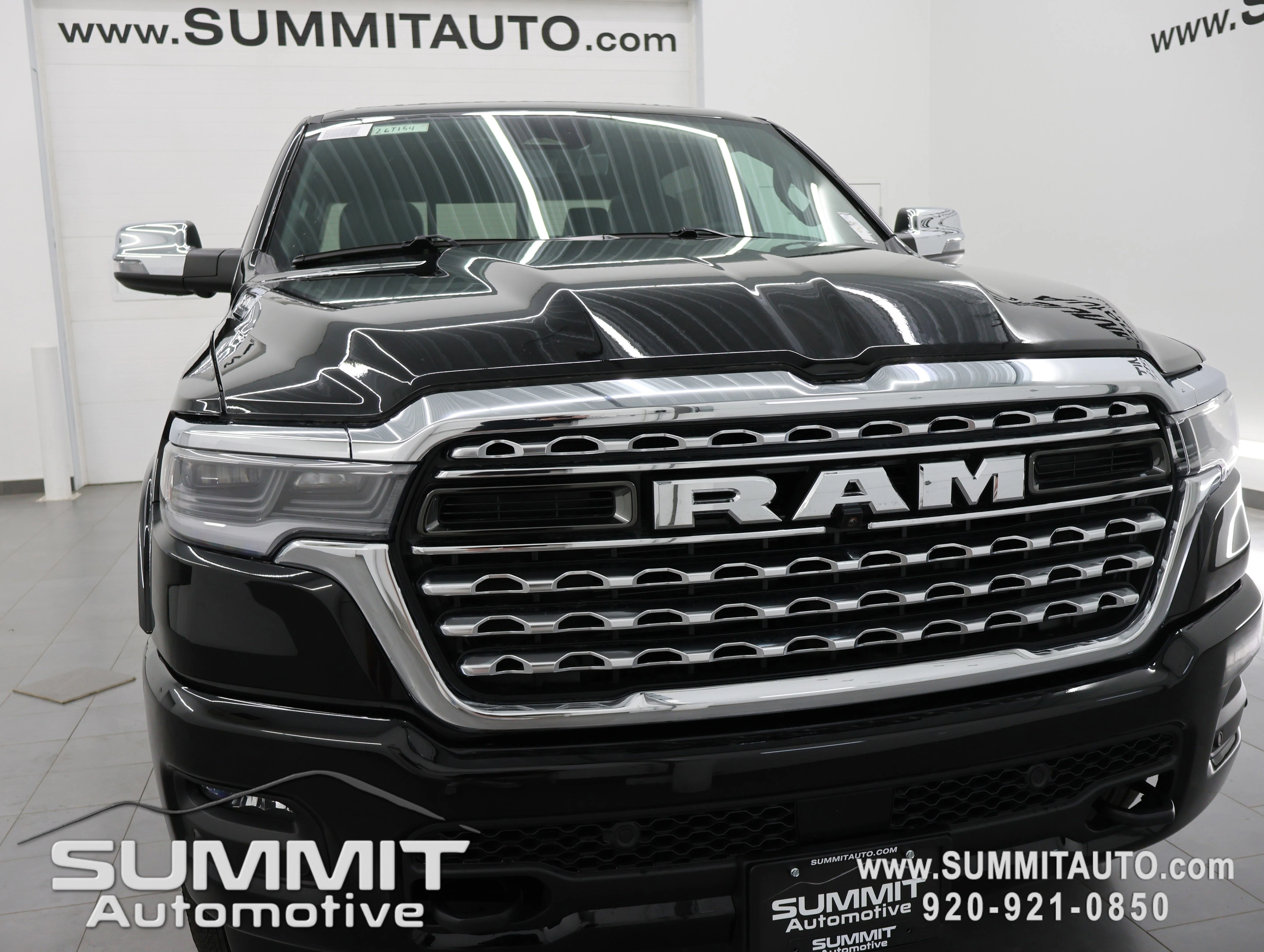 New 2026 Diamond Black Crystal Pearl-Coat Exterior Paint RAM Limited image 28