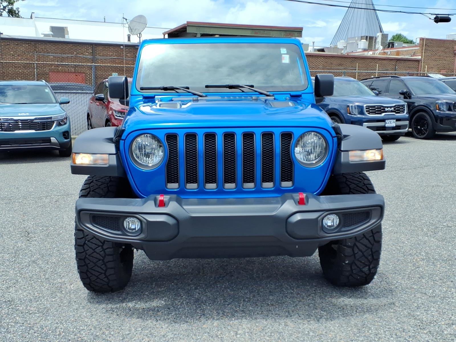 Used 2023 Hydro Blue Pearlcoat Jeep Rubicon image 2