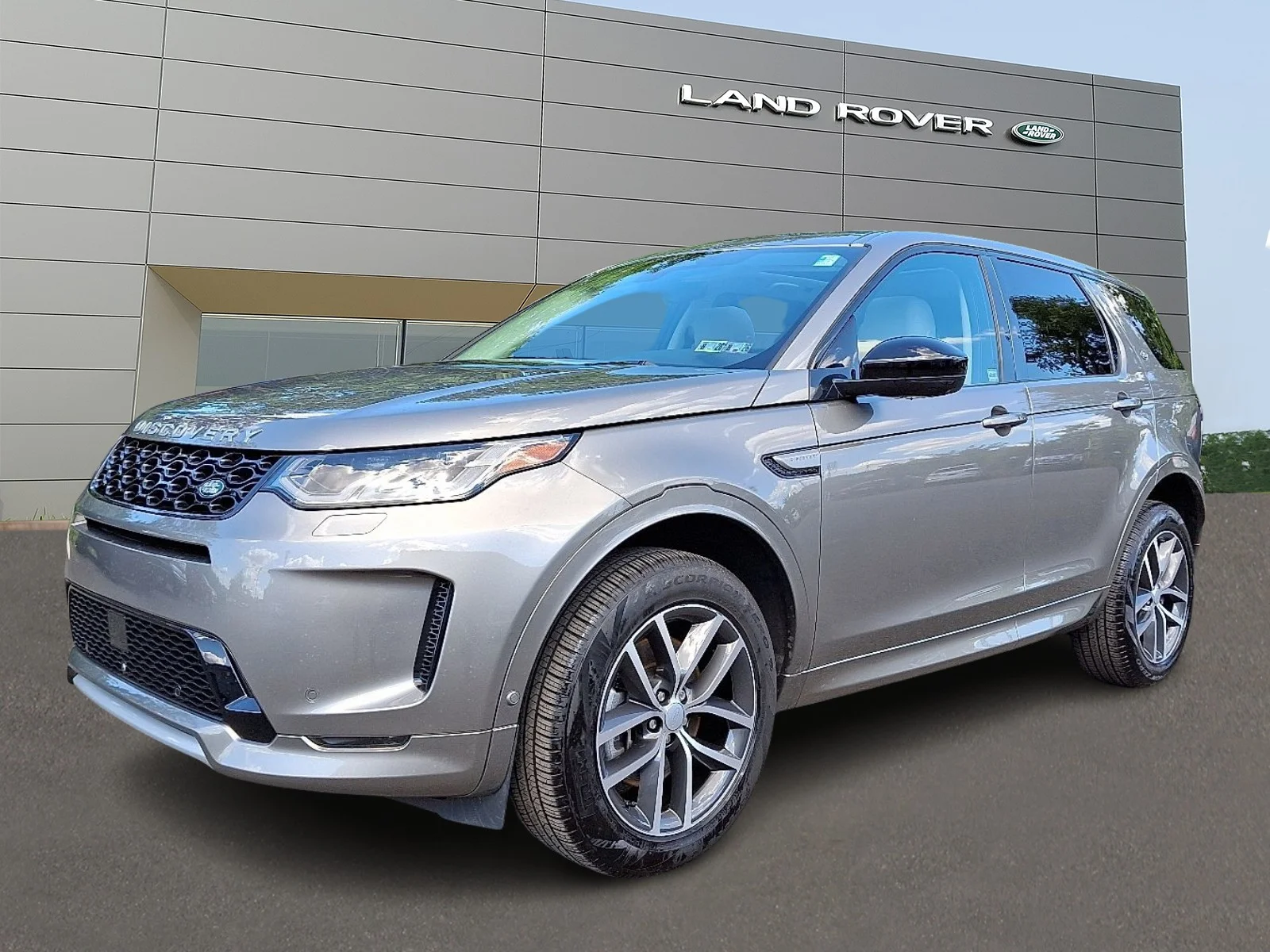 2025 Land Rover Discovery Sport S