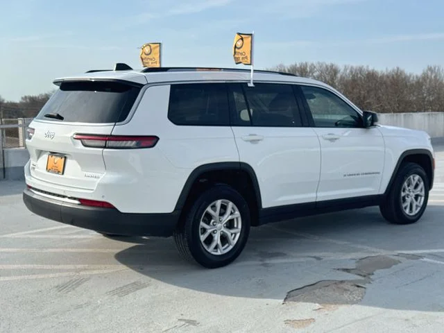 Used 2023 White Jeep Limited image 8