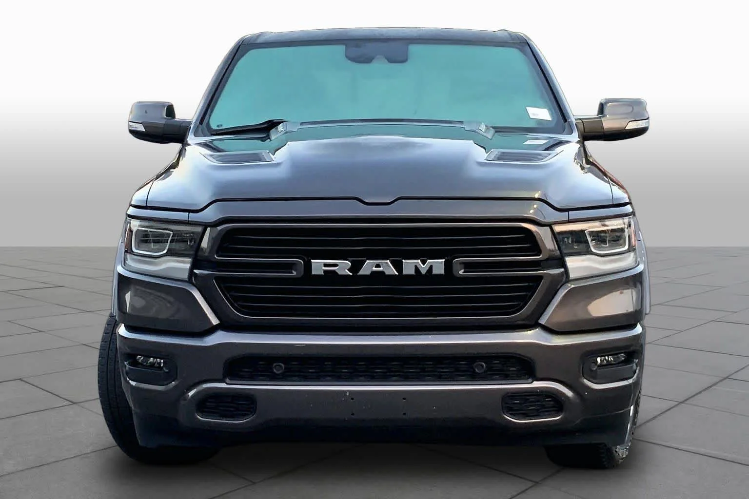 Used 2022 Granite Crystal Metallic Clearcoat Ram Laramie image 4