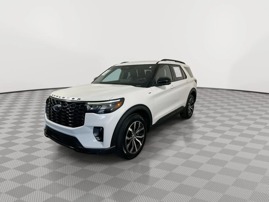 Used 2025 White Ford ST-Line image 3
